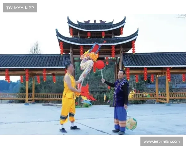 芷江开幕表演融合侗族歌舞傩面舞大鼓芦笙与孽龙元素展现多元文化魅力