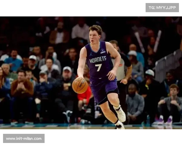 黄蜂新秀克努佩尔表现出色,场均18.3分